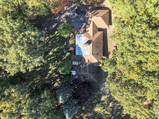 77 Woodward Ln, Boxborough, MA 01719