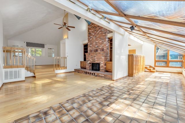 77 Woodward Ln, Boxborough, MA 01719
