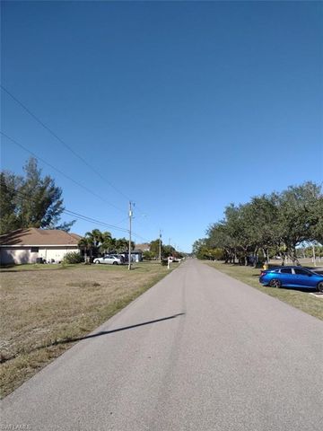 2106 SW 17th AVE, Cape Coral, FL 33991