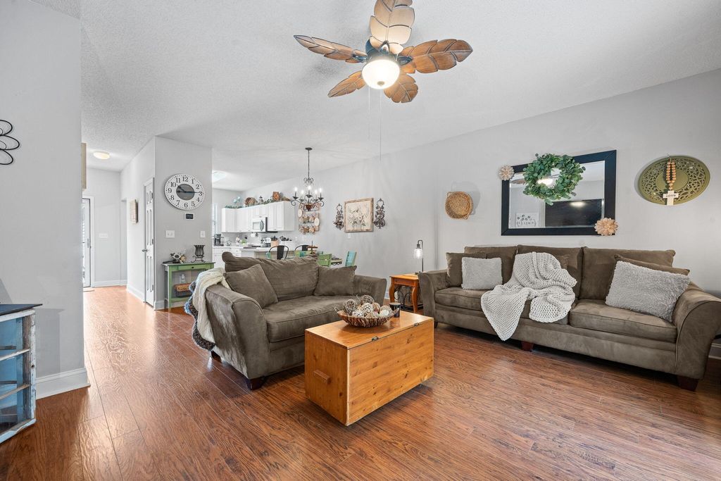 Image 21 of property listing at 4579 Great Oak Drive, North Charleston, SC 29418