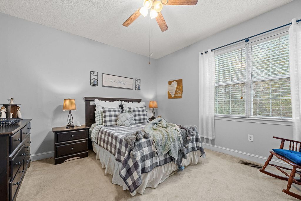 Image 24 of property listing at 4579 Great Oak Drive, North Charleston, SC 29418