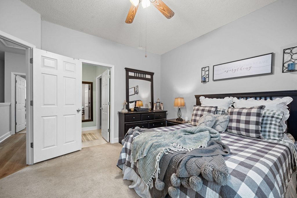 Image 25 of property listing at 4579 Great Oak Drive, North Charleston, SC 29418