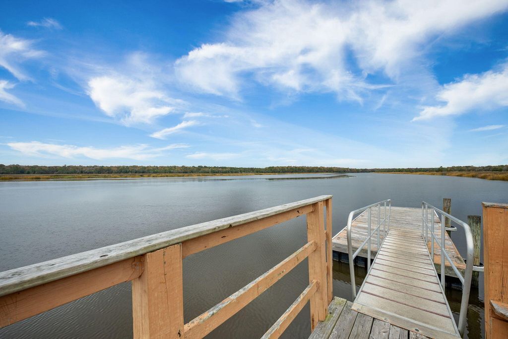 Image 43 of property listing at 4579 Great Oak Drive, North Charleston, SC 29418