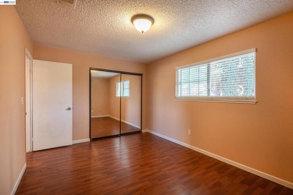 Image 24 of property listing at 3241 Arnaudo Ln, Tracy, CA 95376