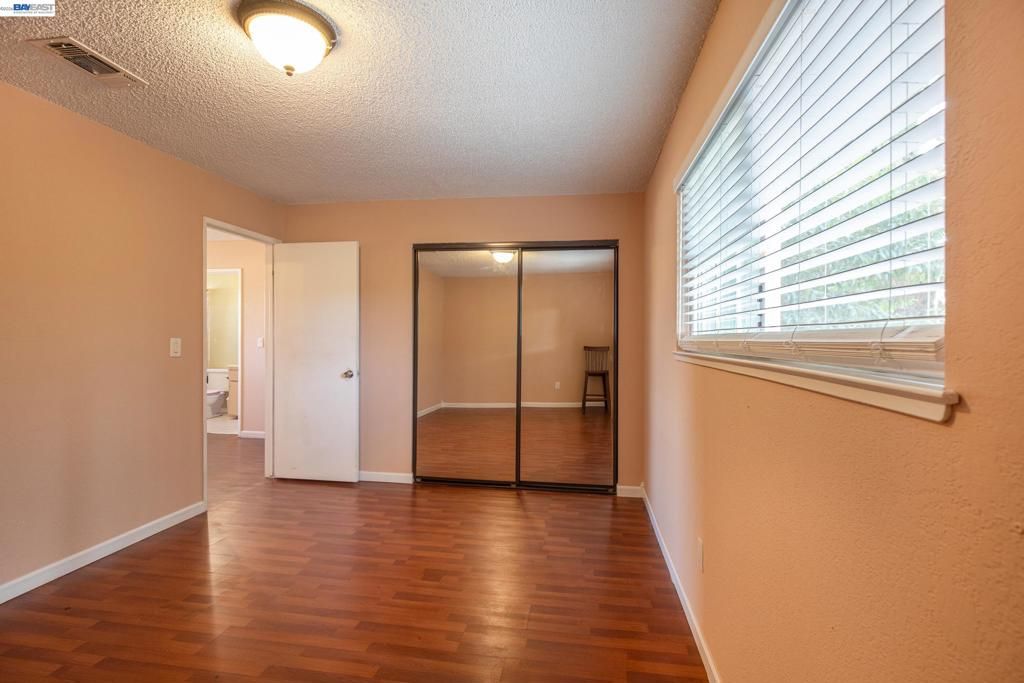 Image 25 of property listing at 3241 Arnaudo Ln, Tracy, CA 95376