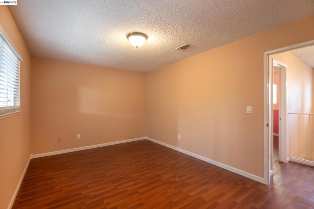 Image 26 of property listing at 3241 Arnaudo Ln, Tracy, CA 95376