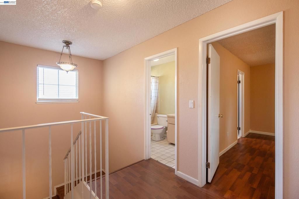 Image 27 of property listing at 3241 Arnaudo Ln, Tracy, CA 95376