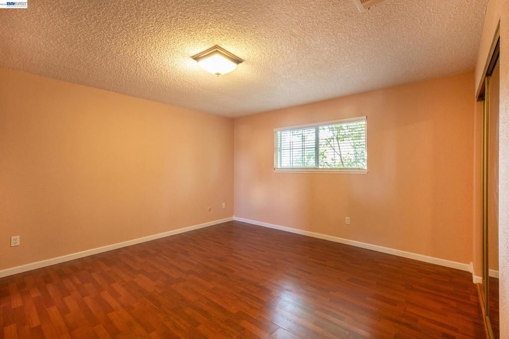 Image 28 of property listing at 3241 Arnaudo Ln, Tracy, CA 95376