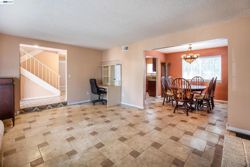 Image 38 of property listing at 3241 Arnaudo Ln, Tracy, CA 95376