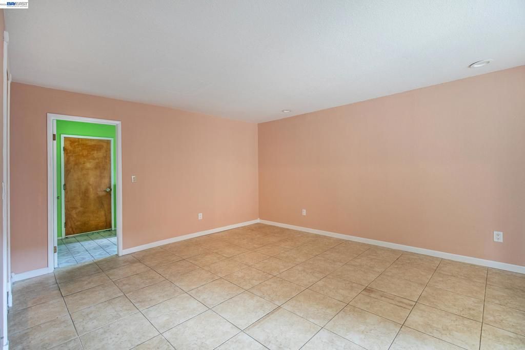 Image 47 of property listing at 3241 Arnaudo Ln, Tracy, CA 95376