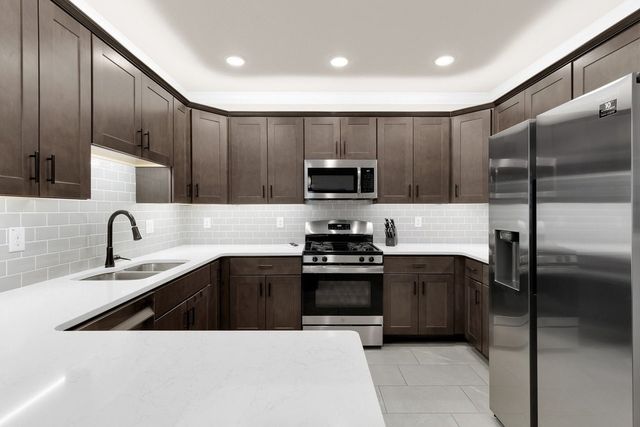 6105 RED MAPLE Manor, Vero Beach, FL 32966