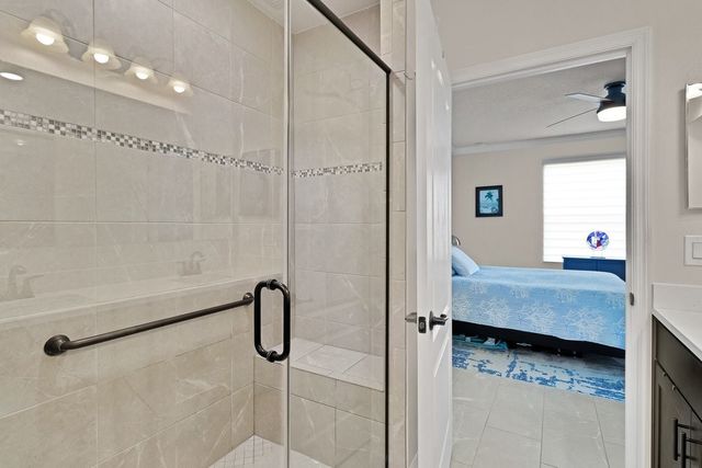 6105 RED MAPLE Manor, Vero Beach, FL 32966