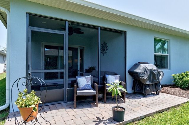 6105 RED MAPLE Manor, Vero Beach, FL 32966
