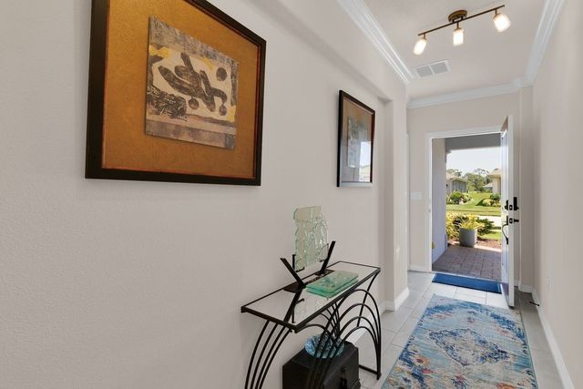 6105 RED MAPLE Manor, Vero Beach, FL 32966