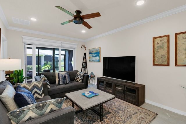 6105 RED MAPLE Manor, Vero Beach, FL 32966