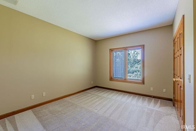 3880 W 630 N, Huntington, IN 46750