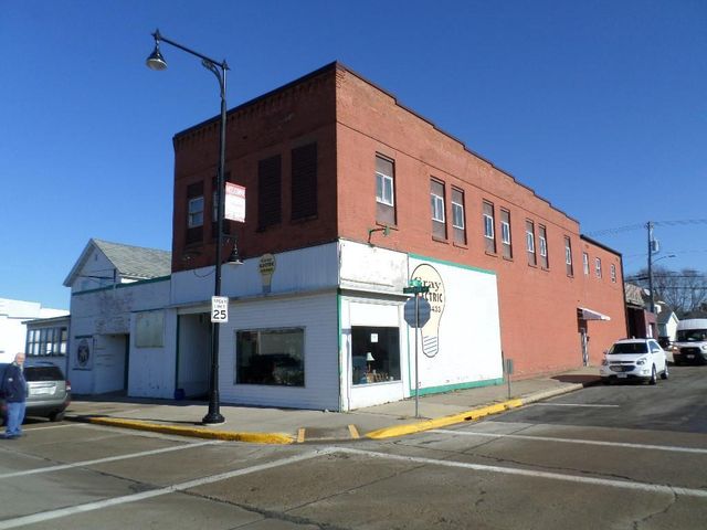 320 - 322 Superior Avenue, Tomah, WI 54660