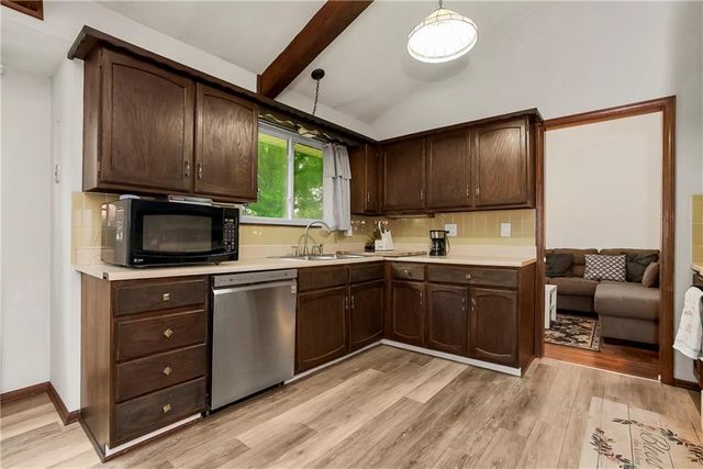 11001 Independence Boulevard, Kansas City, KS 66109