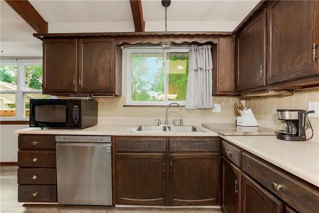 11001 Independence Boulevard, Kansas City, KS 66109