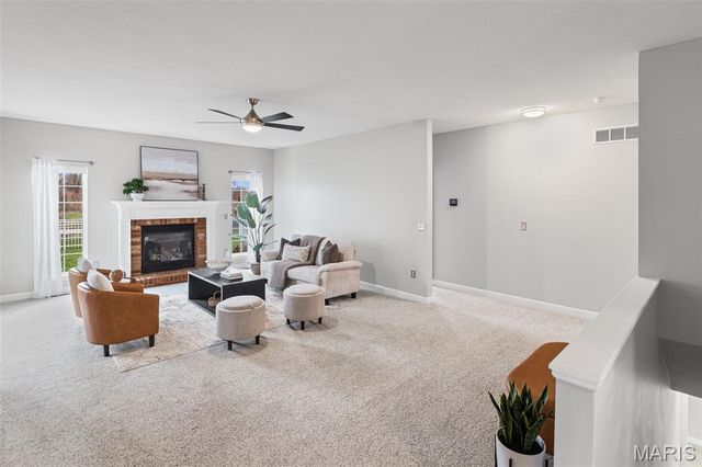 112 Poplar Court, Edwardsville, IL 62025