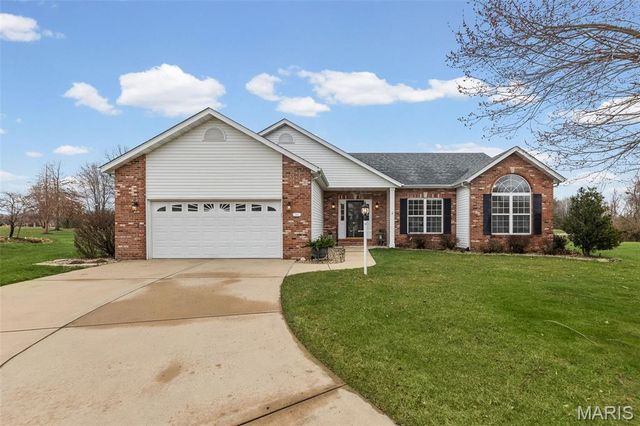 112 Poplar Court, Edwardsville, IL 62025