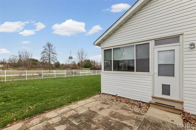 112 Poplar Court, Edwardsville, IL 62025