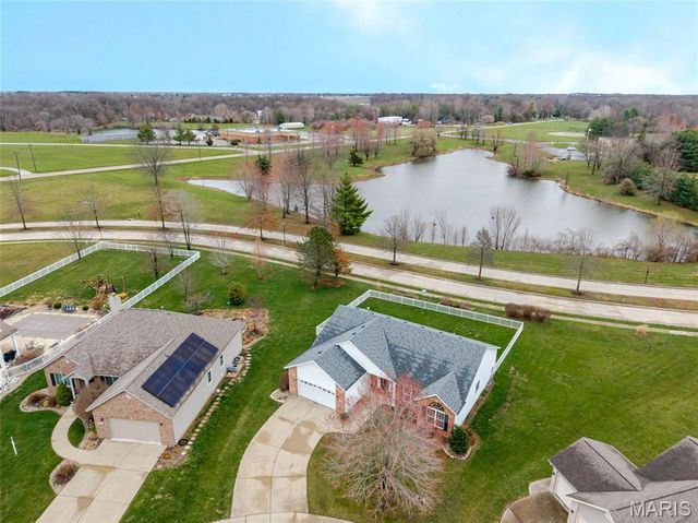 112 Poplar Court, Edwardsville, IL 62025