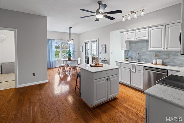 112 Poplar Court, Edwardsville, IL 62025