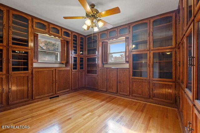 253 BurkeMill Rd, Rockwood, TN 37854