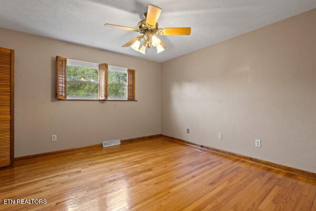 253 BurkeMill Rd, Rockwood, TN 37854