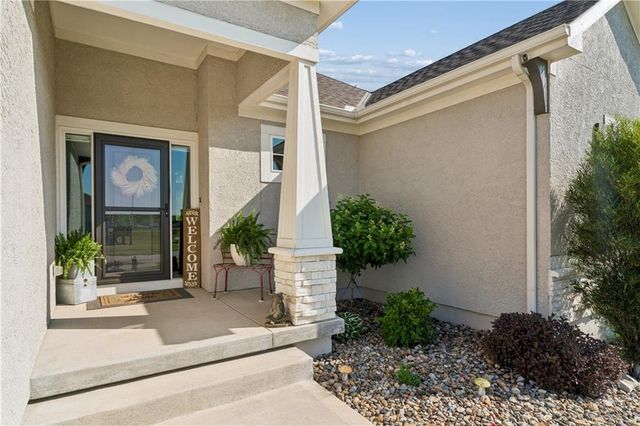1008 Churchill Circle, Raymore, MO 64083