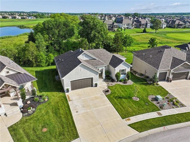 1008 Churchill Circle, Raymore, MO 64083