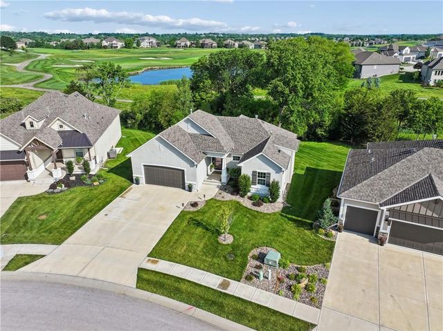 1008 Churchill Circle, Raymore, MO 64083