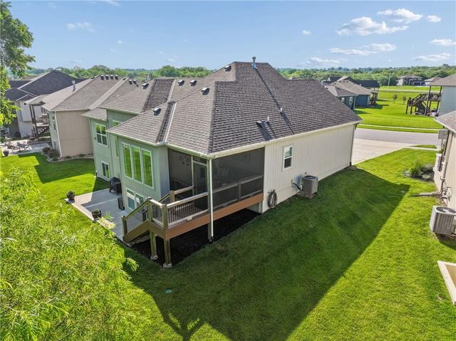 1008 Churchill Circle, Raymore, MO 64083