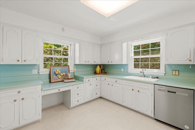 3002 Burnleigh RD, Roanoke, VA 24014