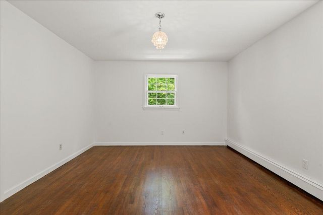3002 Burnleigh RD, Roanoke, VA 24014
