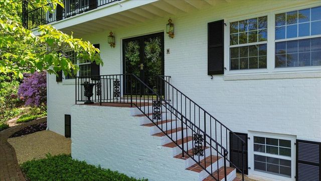 3002 Burnleigh RD, Roanoke, VA 24014