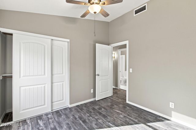 6421 W WAHALLA Lane, Glendale, AZ 85308
