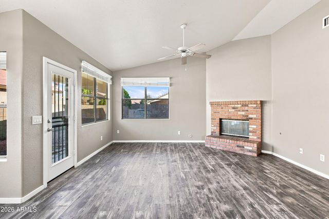 6421 W WAHALLA Lane, Glendale, AZ 85308