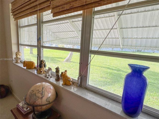2300 Park Lane 105, Hollywood, FL 33021
