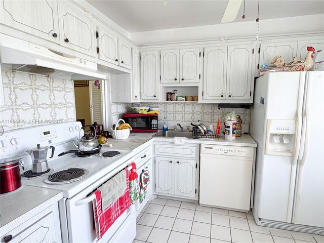 2300 Park Lane 105, Hollywood, FL 33021