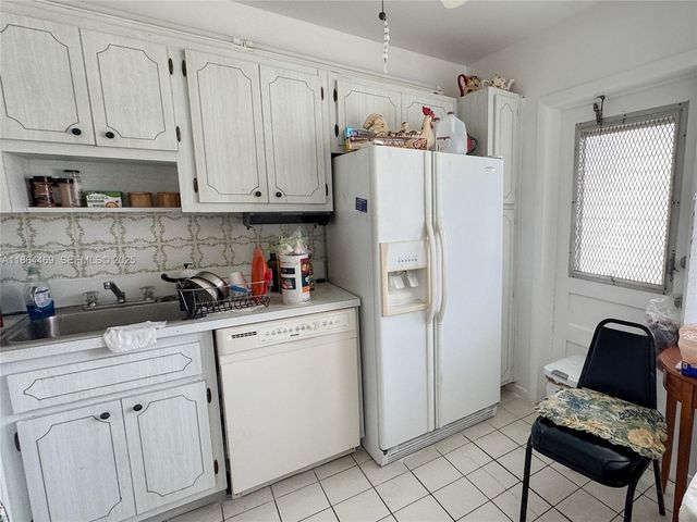 2300 Park Lane 105, Hollywood, FL 33021