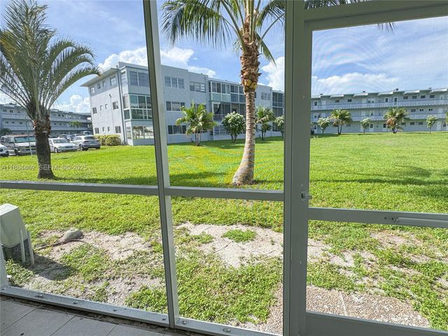 2300 Park Lane 105, Hollywood, FL 33021