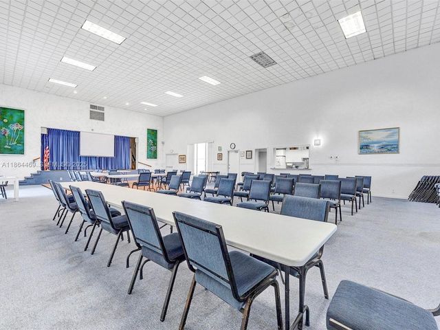 2300 Park Lane 105, Hollywood, FL 33021