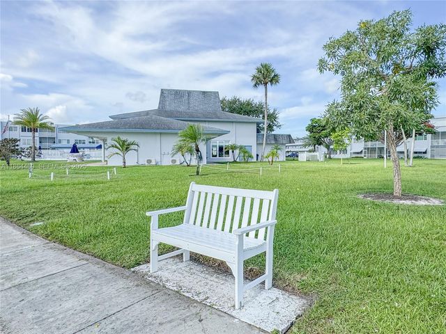 2300 Park Lane 105, Hollywood, FL 33021