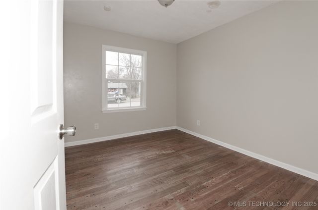 112 W 34th Street, Sand Springs, OK 74063