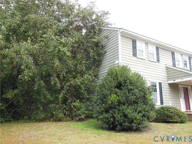 4520 Crossgate Rd, Chester, VA 23831