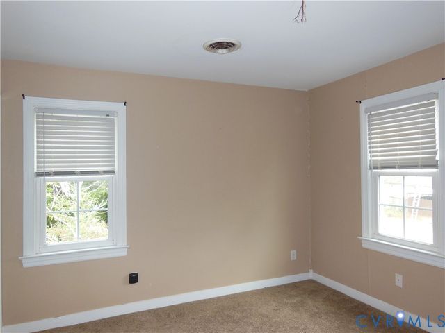 4520 Crossgate Rd, Chester, VA 23831