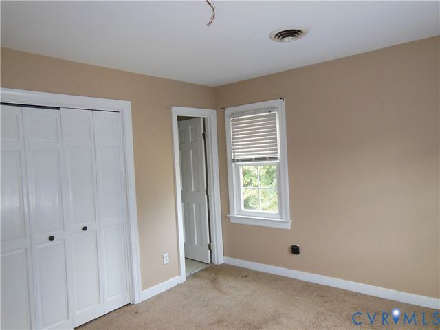 4520 Crossgate Rd, Chester, VA 23831