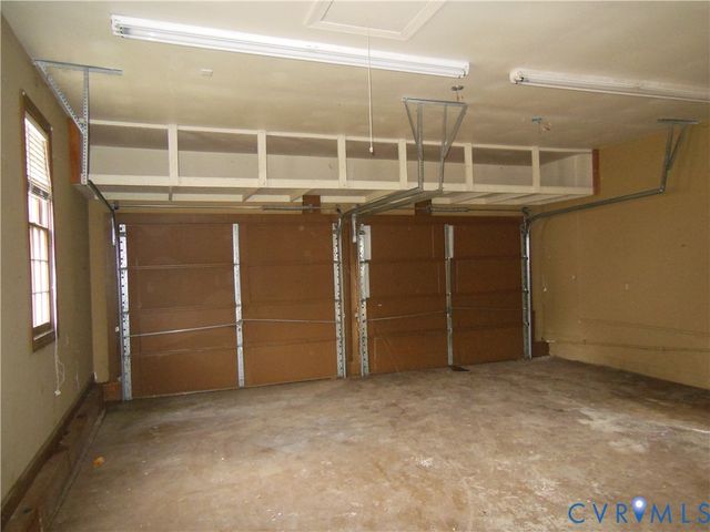 4520 Crossgate Rd, Chester, VA 23831